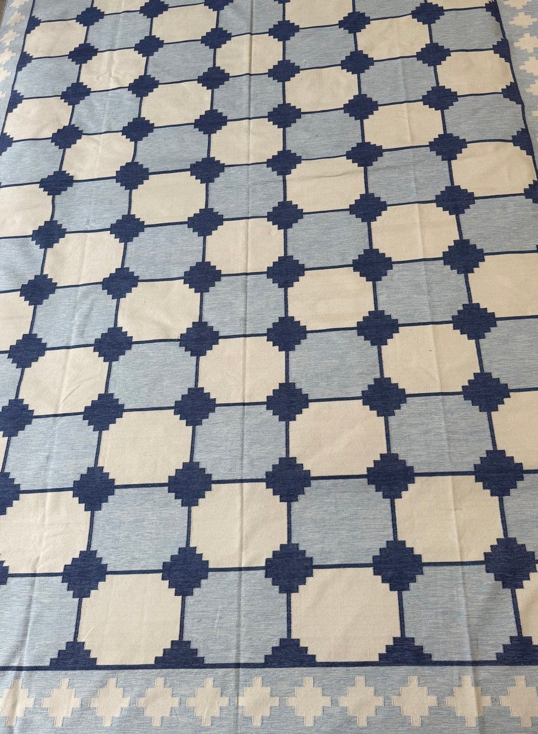 Dancing on My Own 9x12