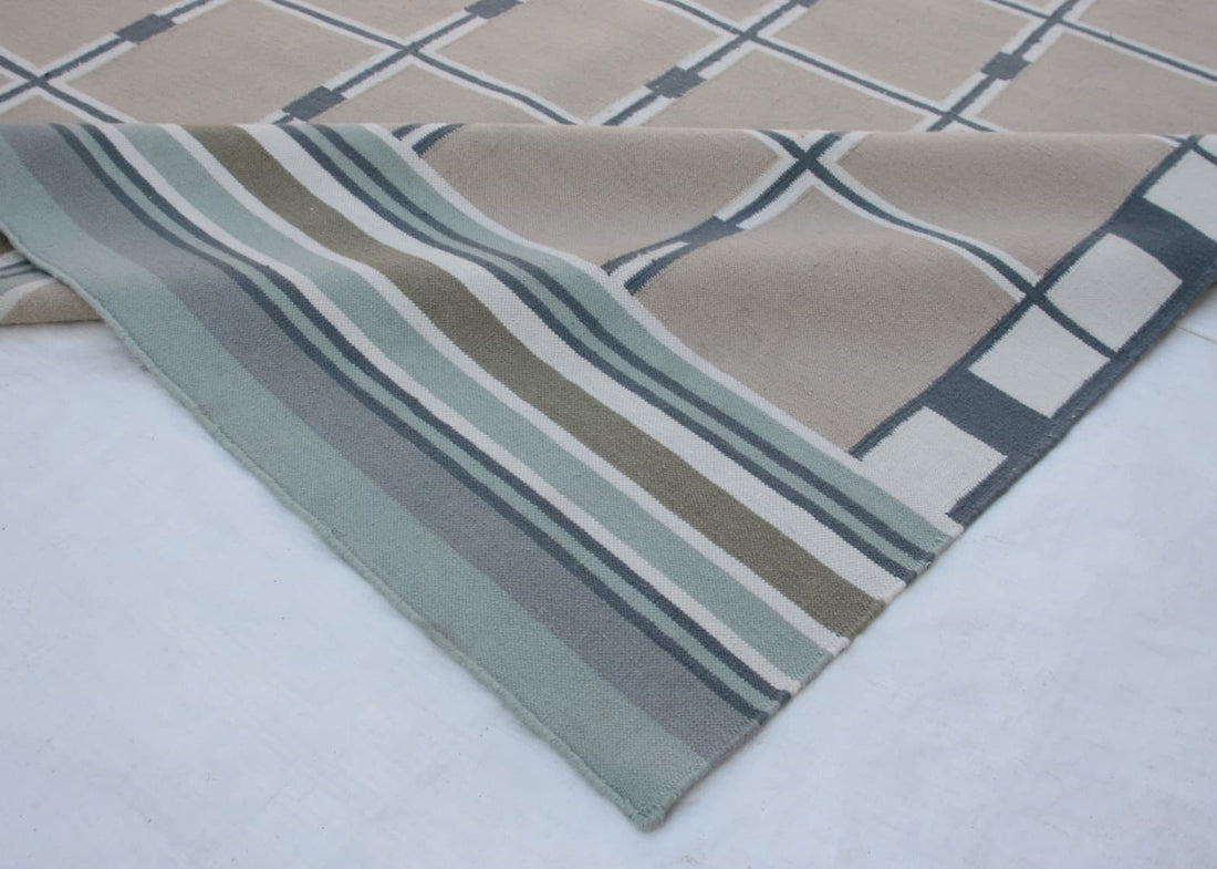 Fowl Play - 14.33x15.83