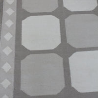 Dancing on my Own - 3x18 Neutral Warehouse Sale