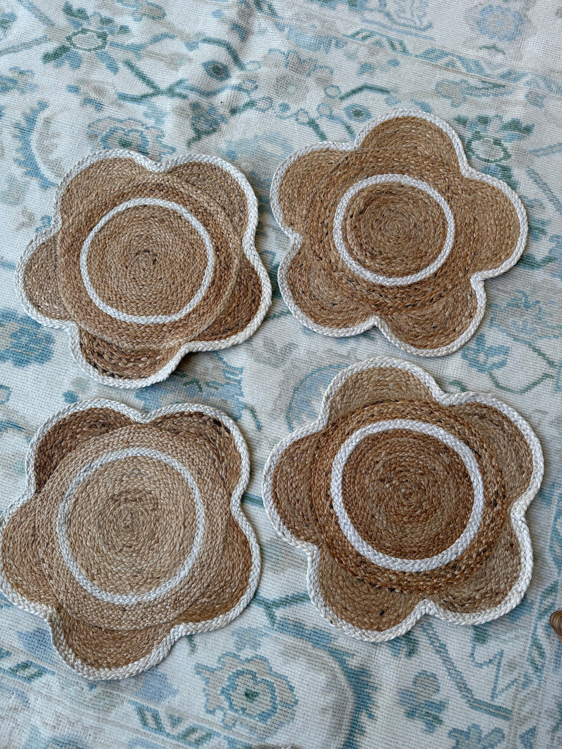 Large Jute Scallop Placemat 20in (Pack of 4) - Warehouse Sale