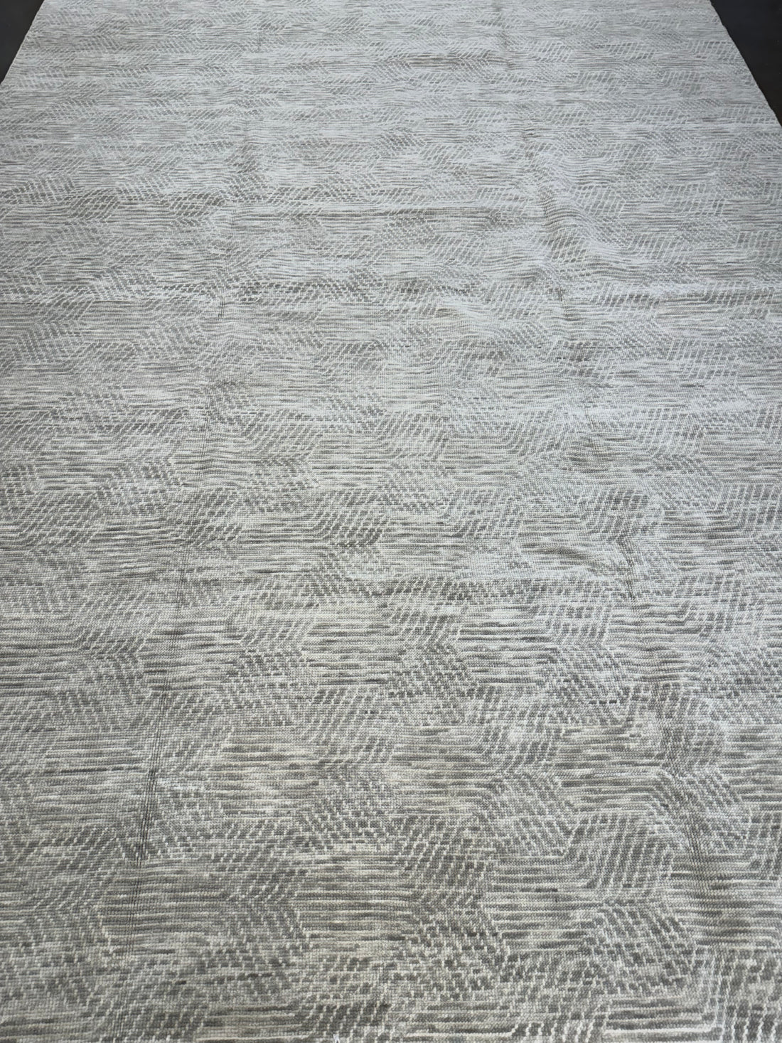 Bee’s Knees-Taupe