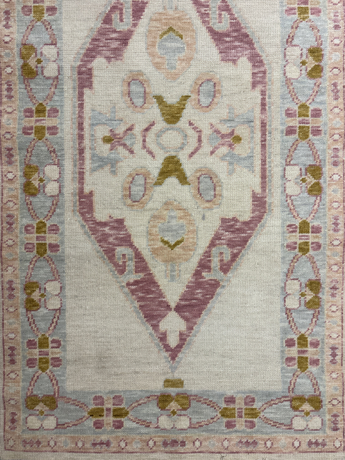 Bosskitten — 3’8x12