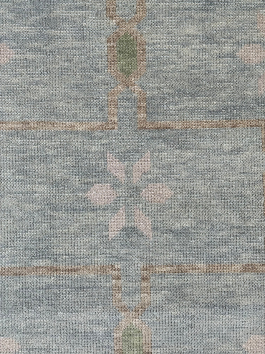 Perennial Hand Knotted - 8x10 Blue