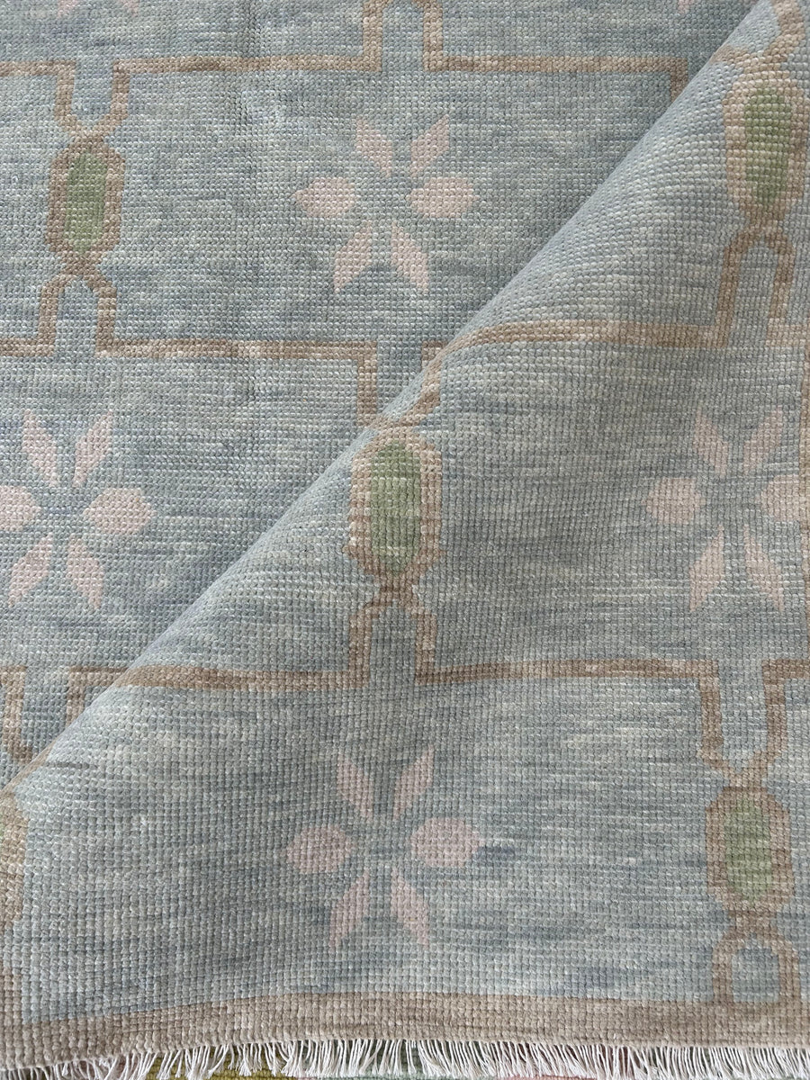 Perennial Hand Knotted - 8x10 Blue